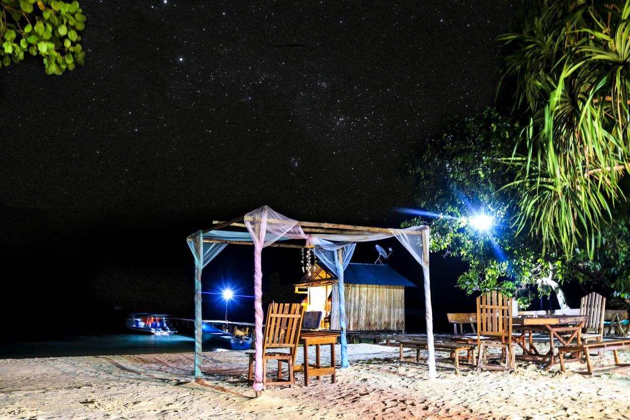 Kamar Raja Guest House Selpele Exterior foto