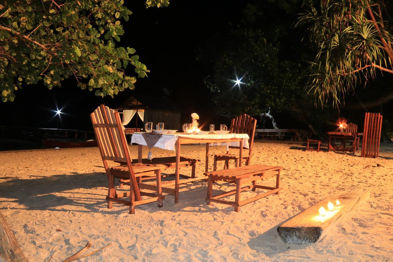 Kamar Raja Guest House Selpele Exterior foto